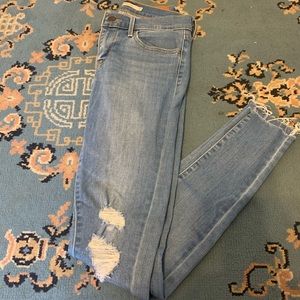 Levi’s 710 low rise super skinny jeans